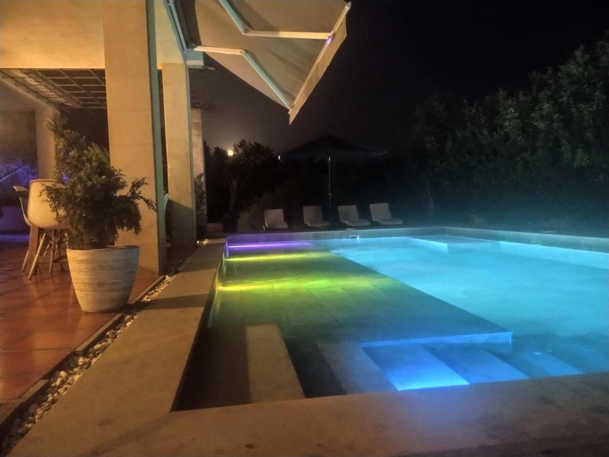 Les Canyes Cottage, Private Villa Resort Piera Eksteriør bilde