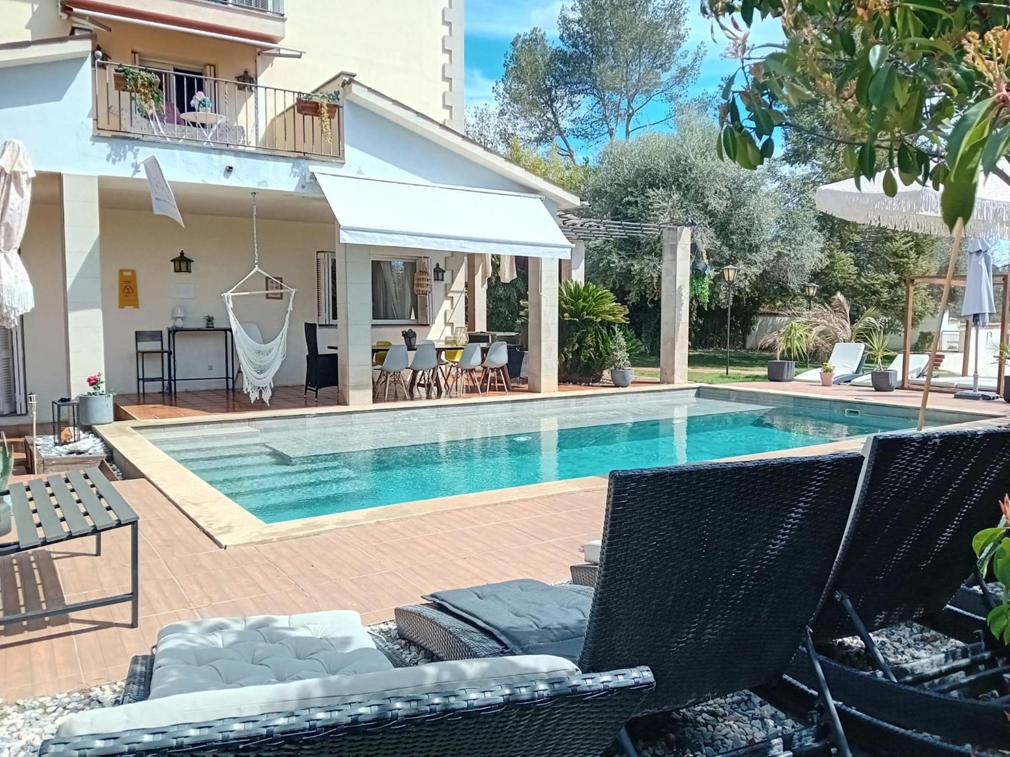 Les Canyes Cottage, Private Villa Resort Piera Eksteriør bilde